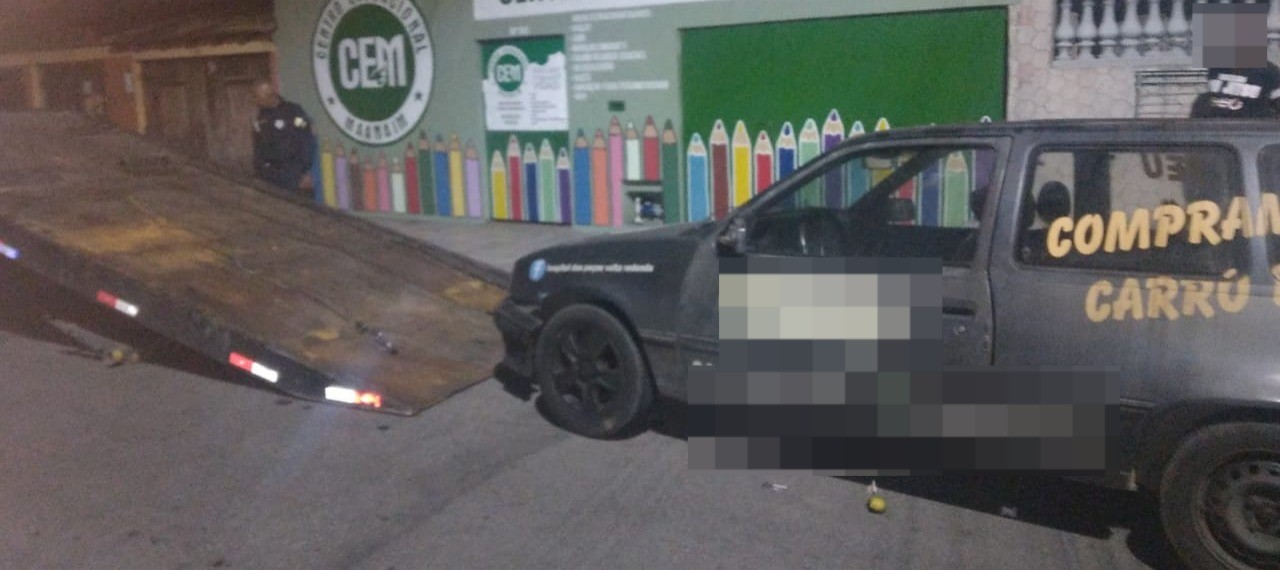 Motorista de carro alcoolizado e sem CNH é preso por provocar acidente em Volta Redonda