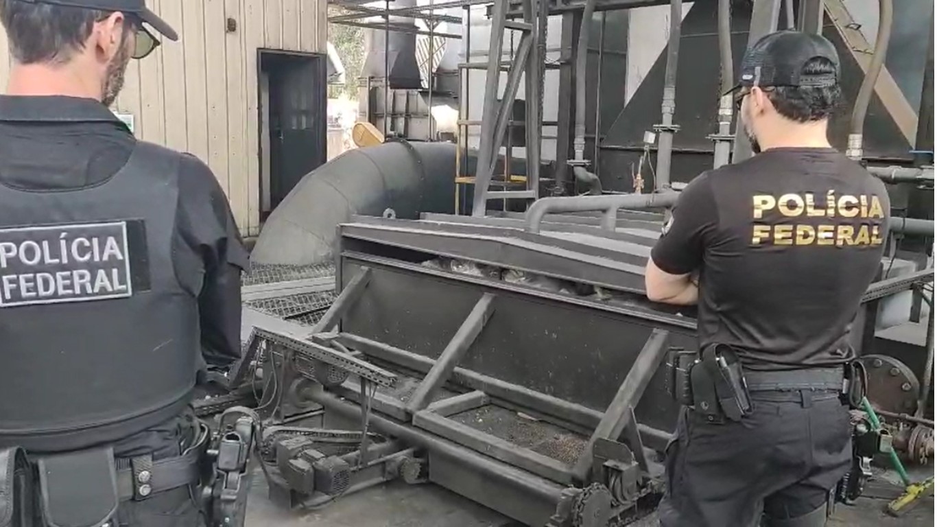 PF incinera mais de 1,4 tonelada de drogas apreendidas em Viracopos e em encomendas postais 