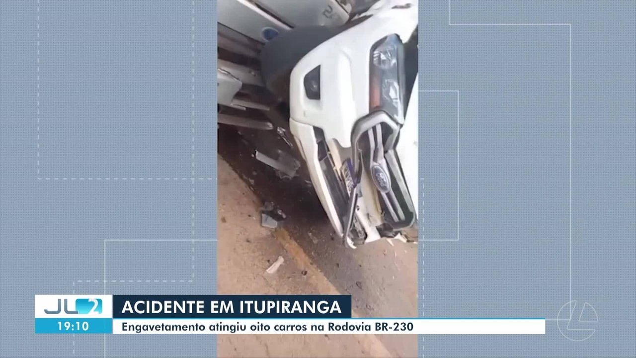 Tentativa de ultrapassagem causa batida entre quatro veículos na BR-230, no sudeste do Pará