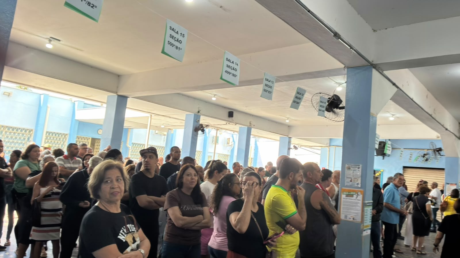 Eleições 2026: votação tem filas, crime eleitoral, urnas trocadas, falta de energia e 'ilhados' por temporal no 1º turno na região de Piracicaba 