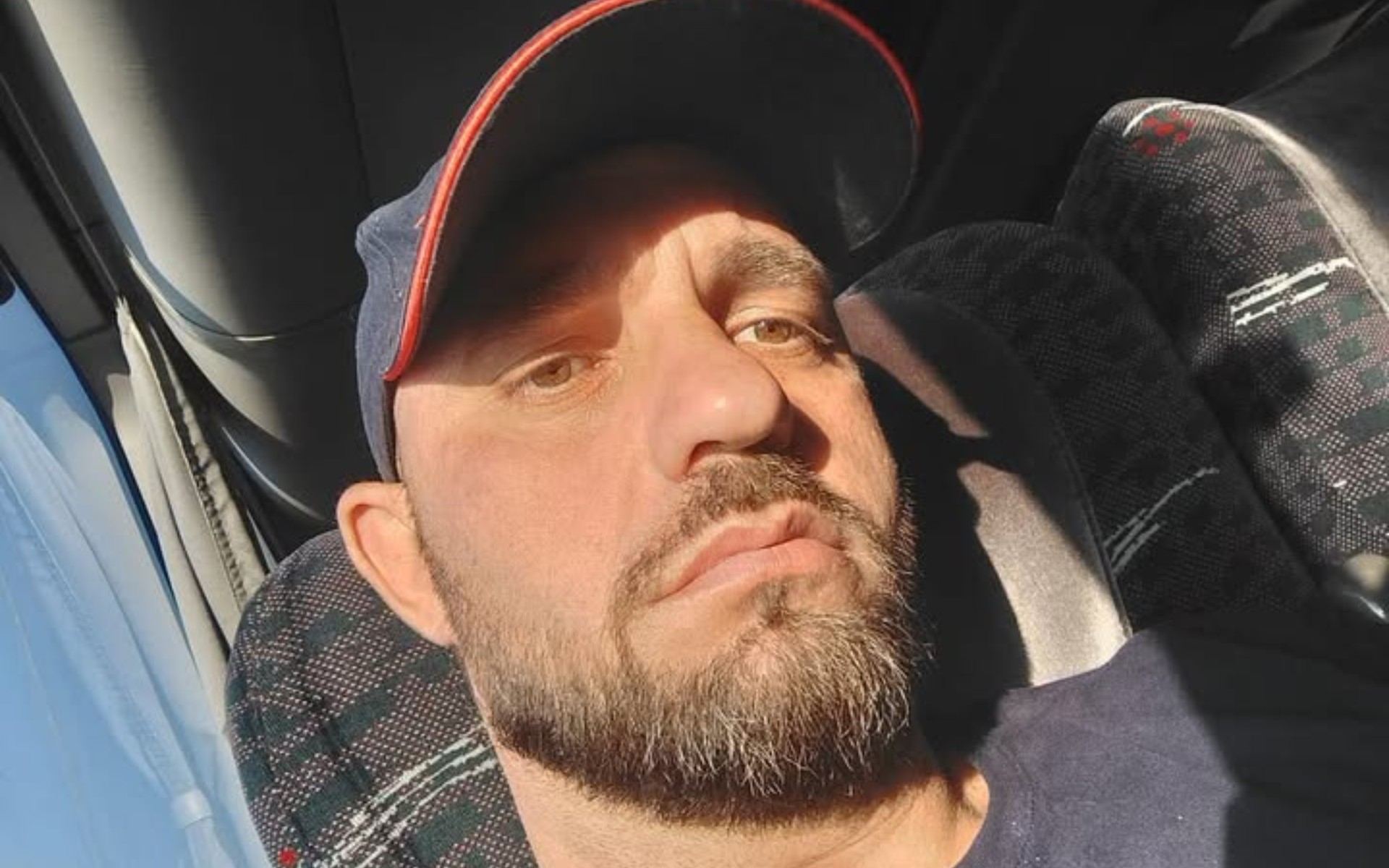 Motociclista que morreu ao ser atingido por carreta e atropelado por carro em rodovia era policial penal