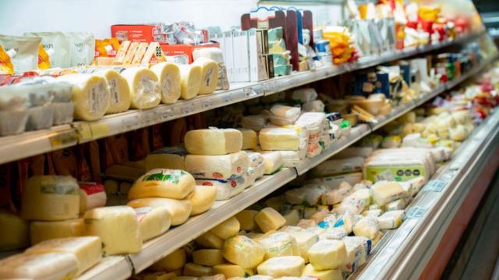 Representante das empresas de laticínios aponta para margens do varejo como 'vilãs' do preço alto de queijos e manteiga — Foto: Getty Images