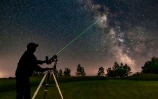 Os lasers mais poderosos do mundo que podem desvendar segredos do cosmos