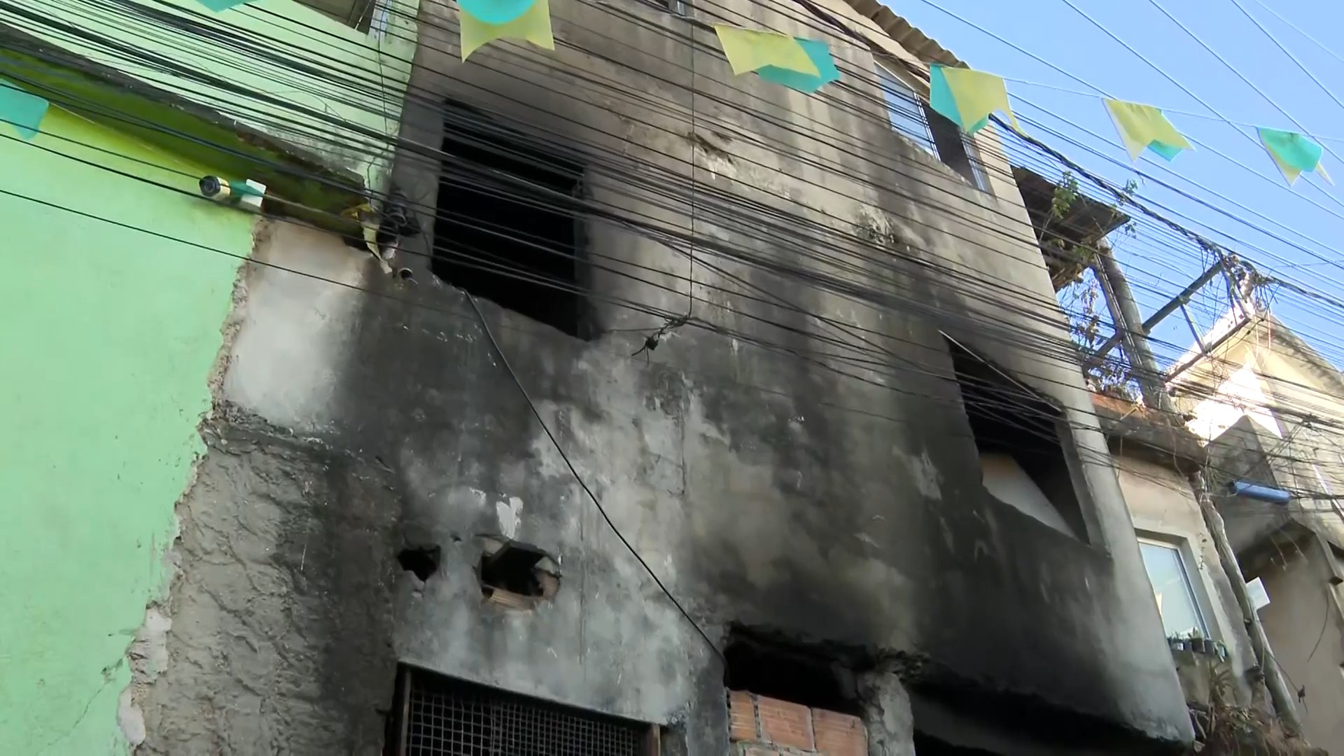 Incêndio deixa duas crianças feridas no bairro Serra, em BH