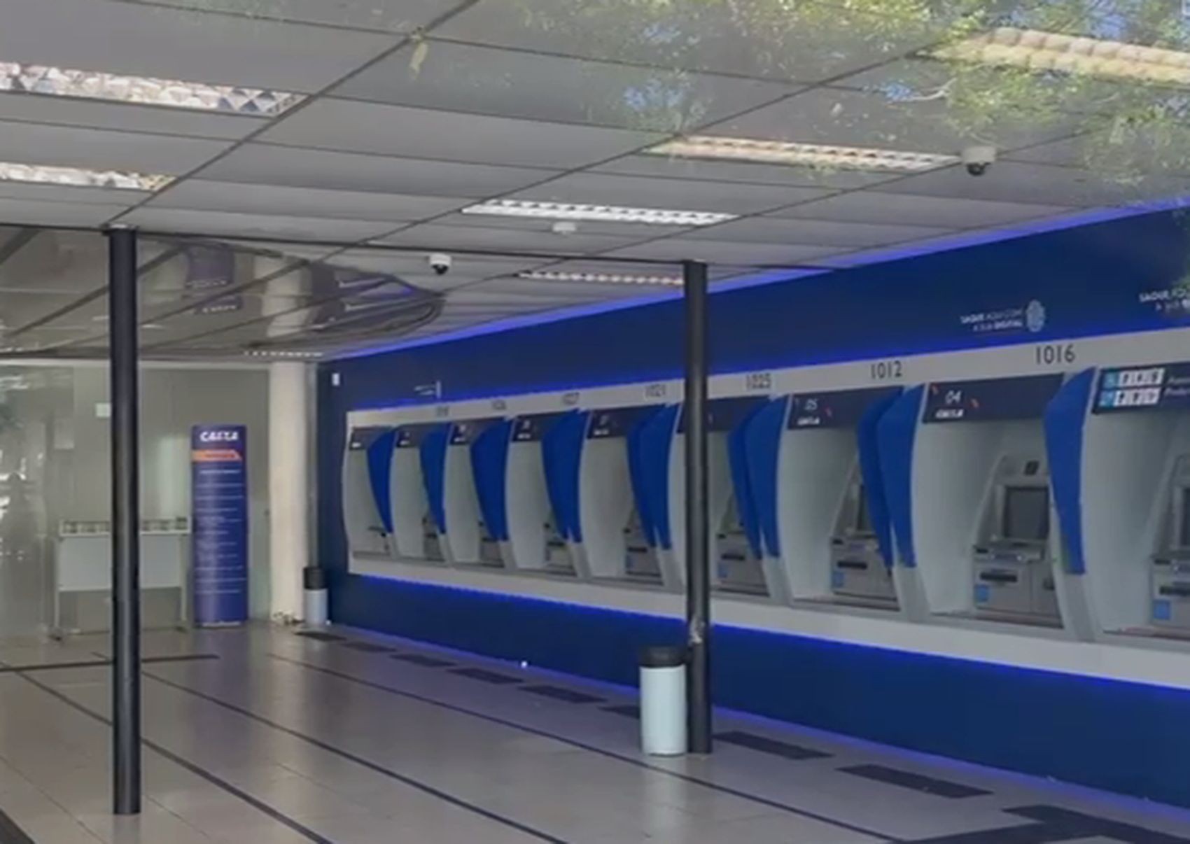 Agência bancária é invadida e furtada em Aracaju