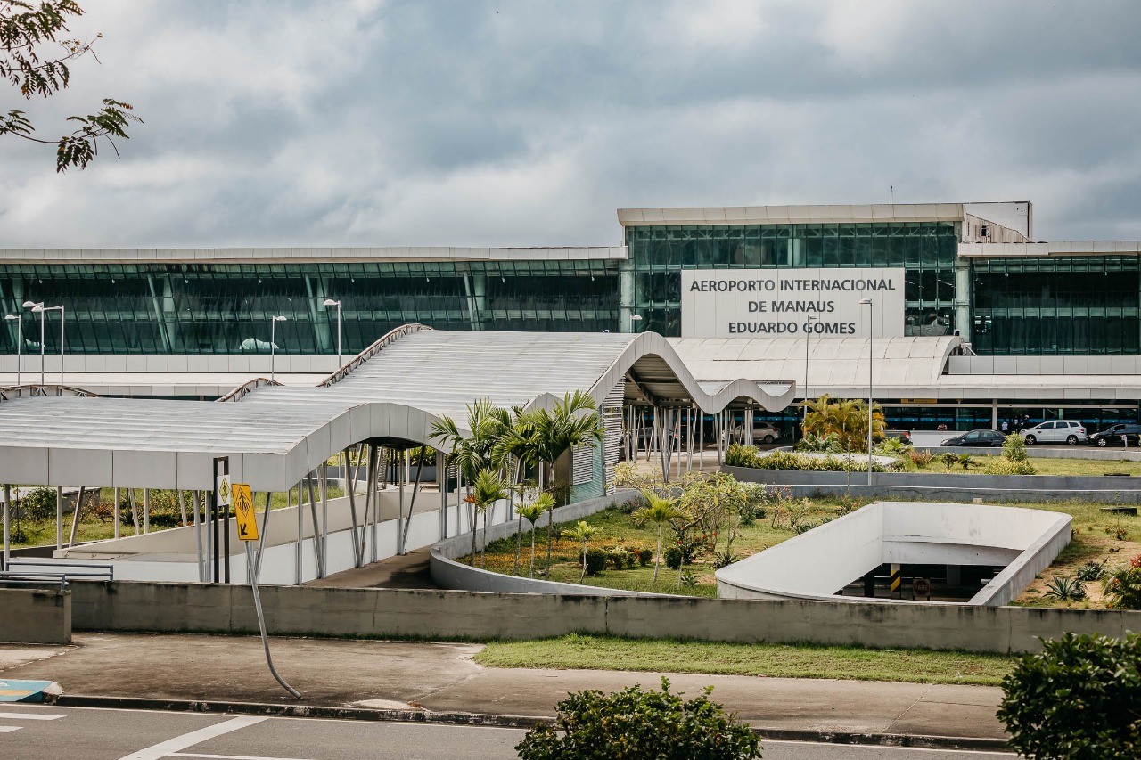 Homem é preso após tentar embarcar com CNH digital falsa no Aeroporto de Manaus