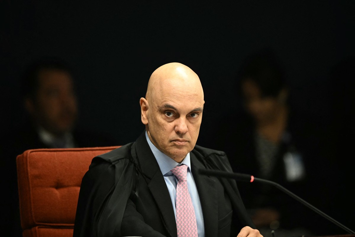Flávio Bolsonaro pede ao STF que declare Moraes suspeito para julgar Vorcaro e caso Master