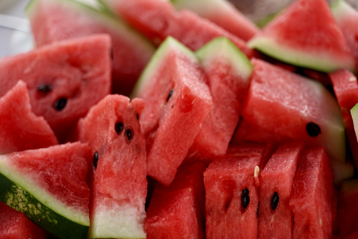 Does watermelon cause indigestion?  Discover myths and truths about the fruit