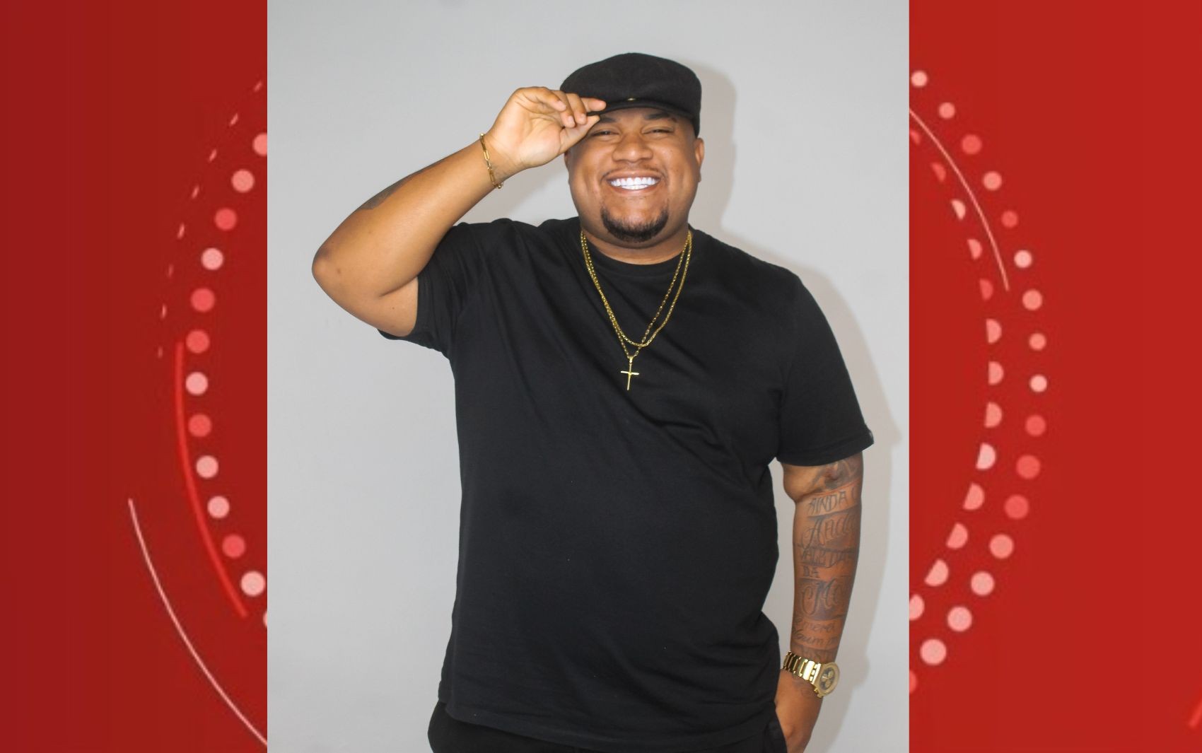 ‘Rei dos áudios’: baiano passa de 100 mil seguidores com cobranças bem-humoradas a famosos, jogadores e até órgãos públicos