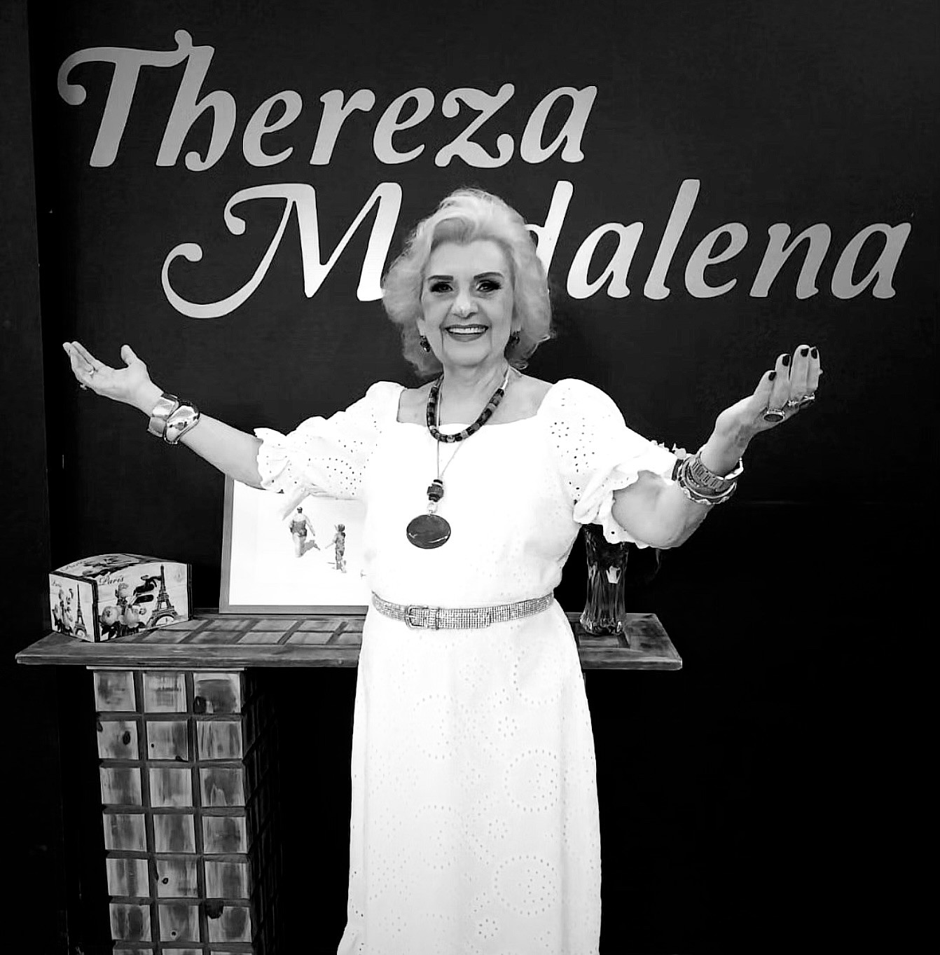 Morre apresentadora Thereza Madalena, aos 85 anos, em João Pessoa 