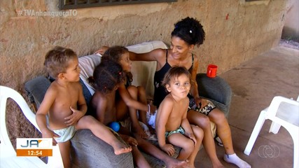 Programa de distribuição gratuita de absorventes ajuda mulheres a terem mais dignidade