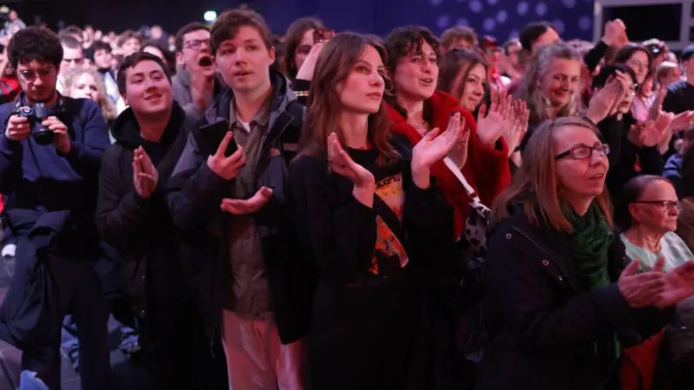 Os jovens alemães também foram atraídos pelo oposto da direita radical: o partido Esquerda alcançou um resultado muito bom graças ao apoio dos eleitores jovens. — Foto: Getty Images via BBC