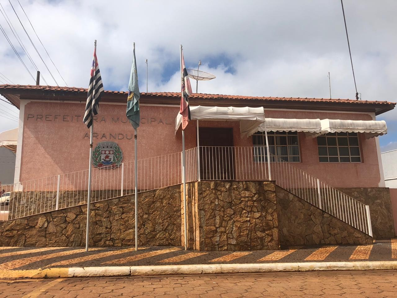 Vice-prefeito aciona o MP para tentar impedir fechamento da única agência bancária de cidade no interior de SP
