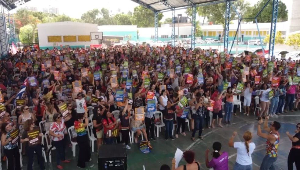 Professores de Fortaleza param as atividades nesta terça, data oficial do retorno às aulas — Foto: Divulgação