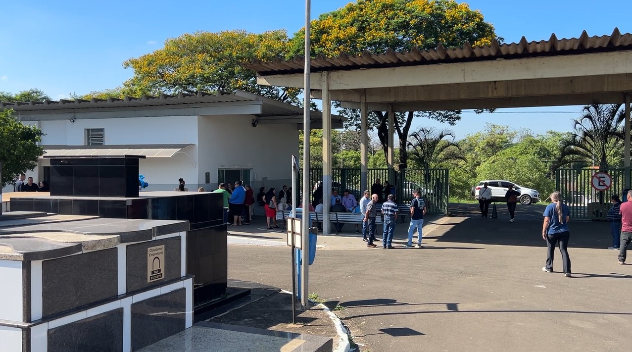 Jovem morto em acidente com suspeita de racha em Campinas é enterrado em Piracicaba
