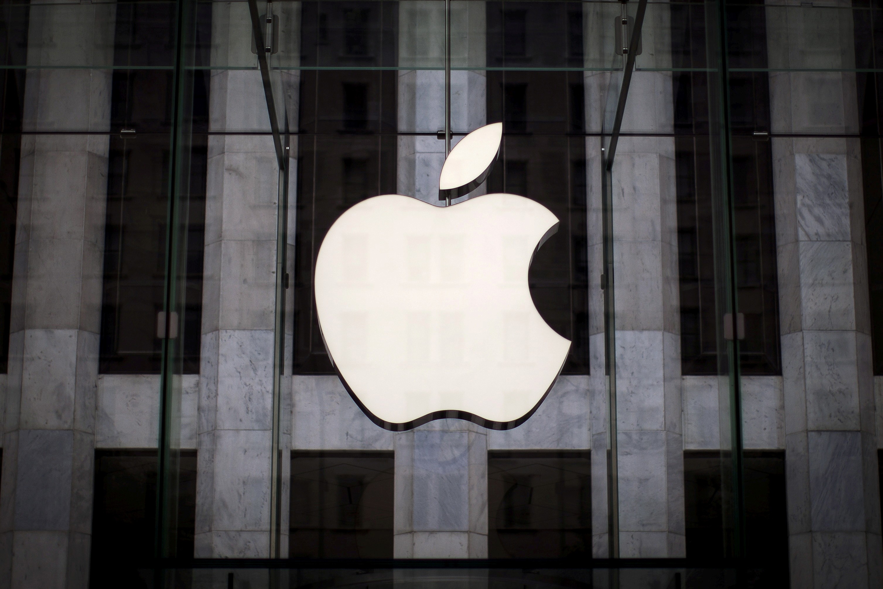 Apple vai demitir mais de 700 funcionários nos EUA, diz site