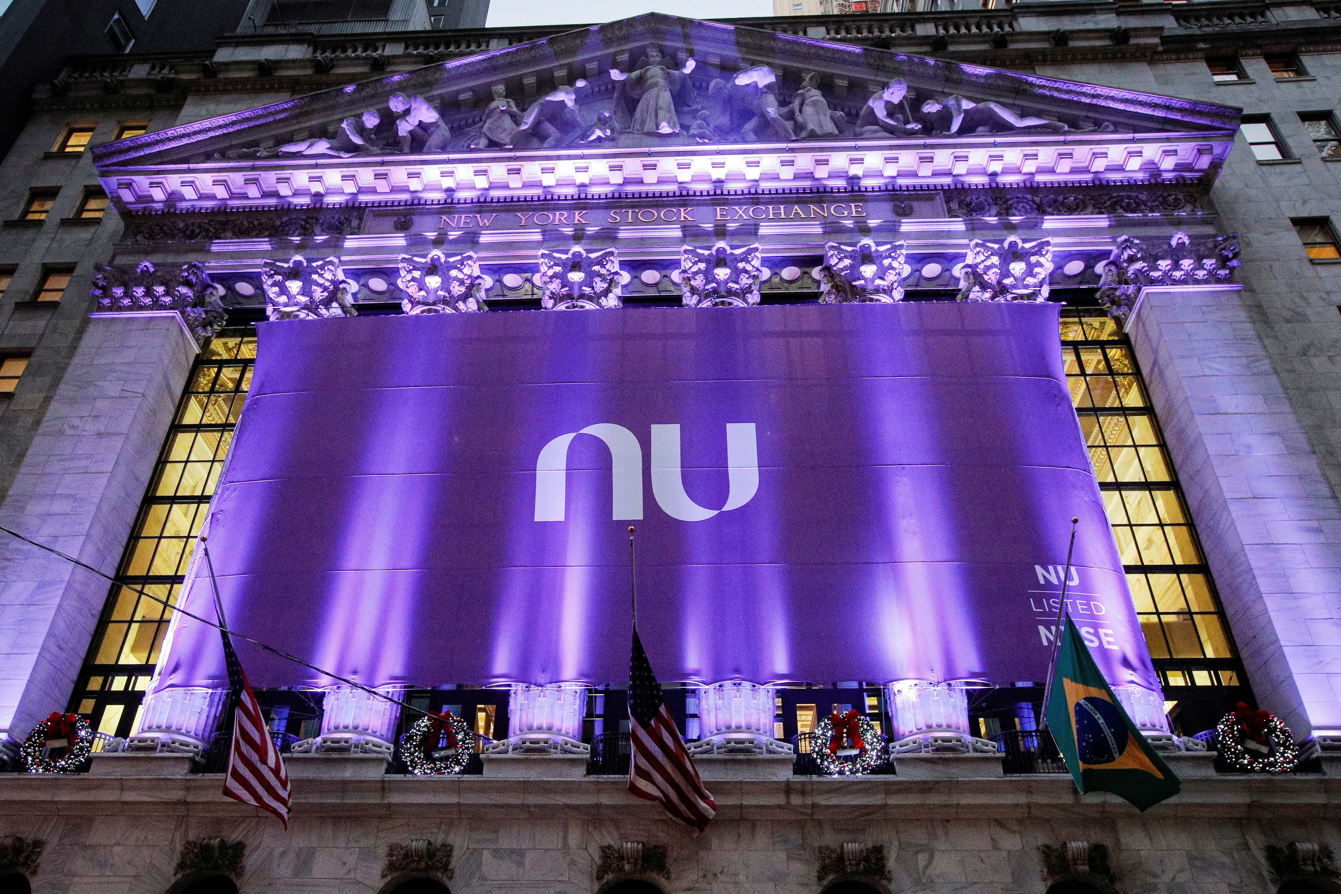 Nubank vai mudar modelo de trabalho para sistema híbrido em 2026