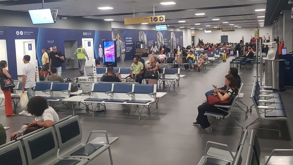Brasileiros batem recorde de gastos no exterior no primeiro semestre deste ano