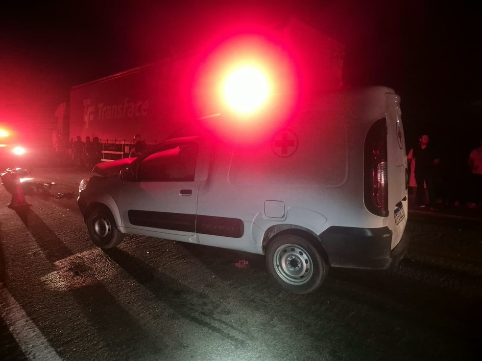 Motociclista de 46 anos morre ap&oacute;s colidir com ambul&acirc;ncia na BR-304, no RN &mdash; Foto: Cedida