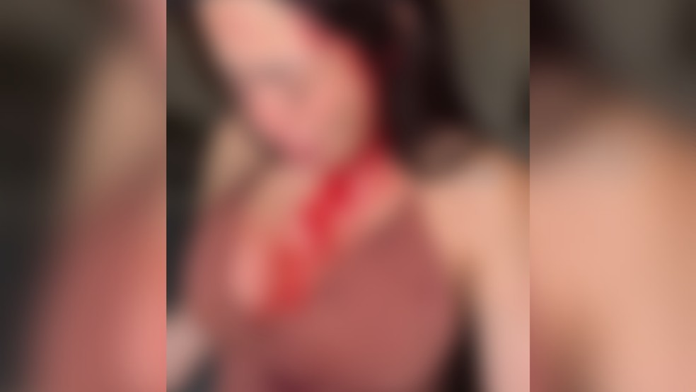 Mulher foi agredida pelo vereador com uma garrafa de vidro  — Foto: Redes Sociais/Reprodução