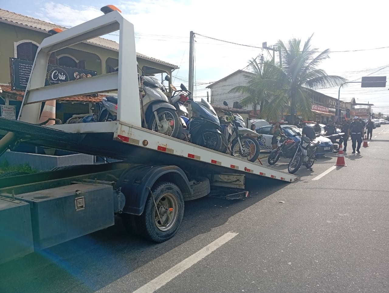 Motos em situação irregular são apreendidas em Maricá, no RJ