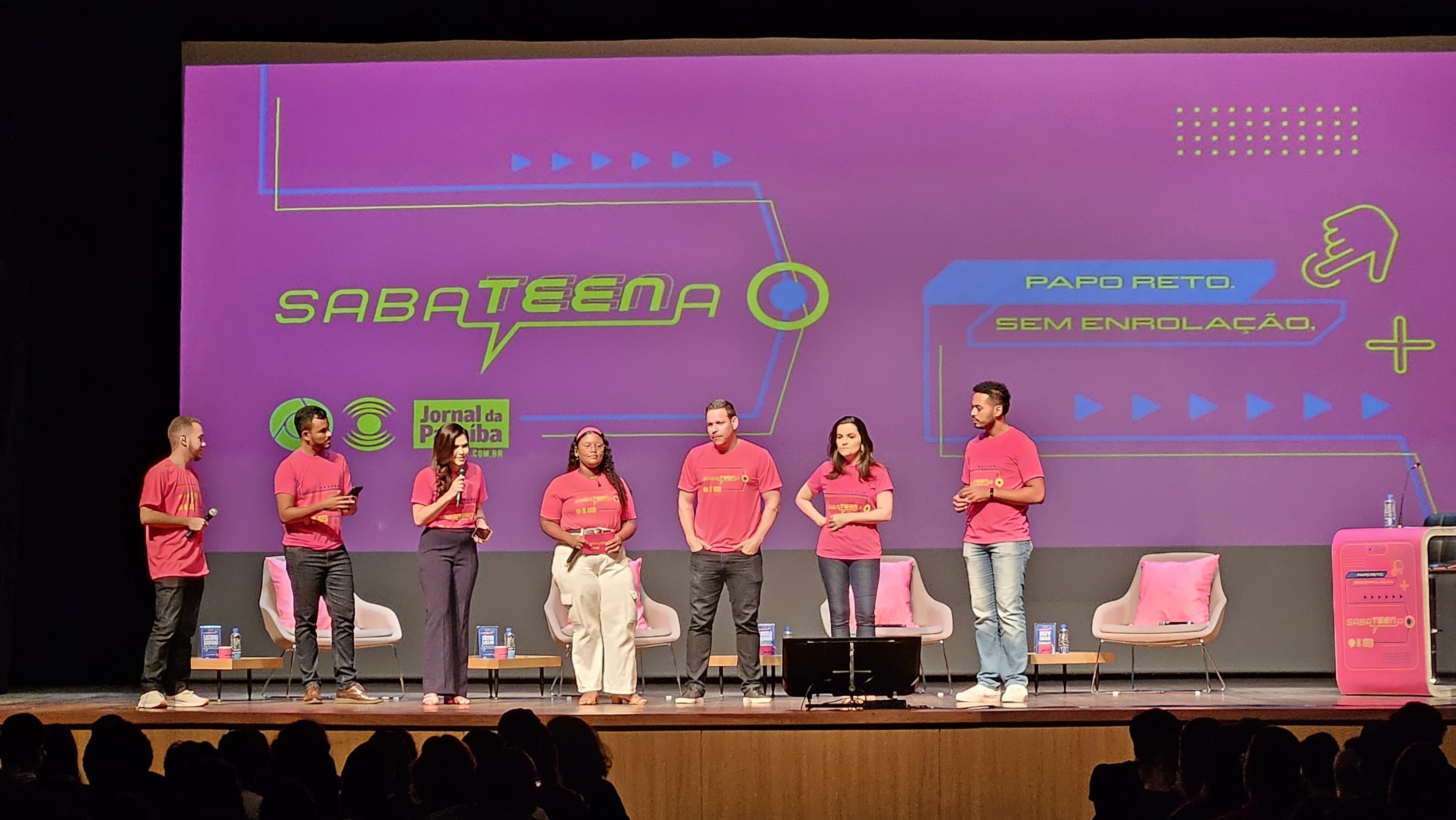 Candidatos ao governo da Paraíba participam de sabatina com estudantes 