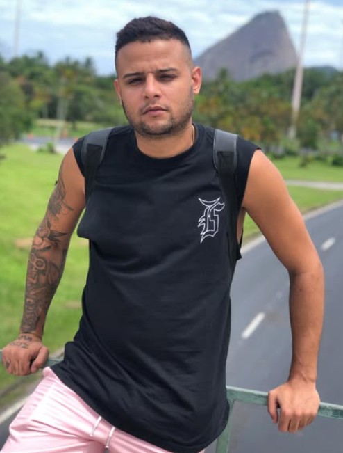 Polícia investiga Didico, do Pagode do Adame, por agressões a ex; 'Amor de verdade não machuca', diz mulher