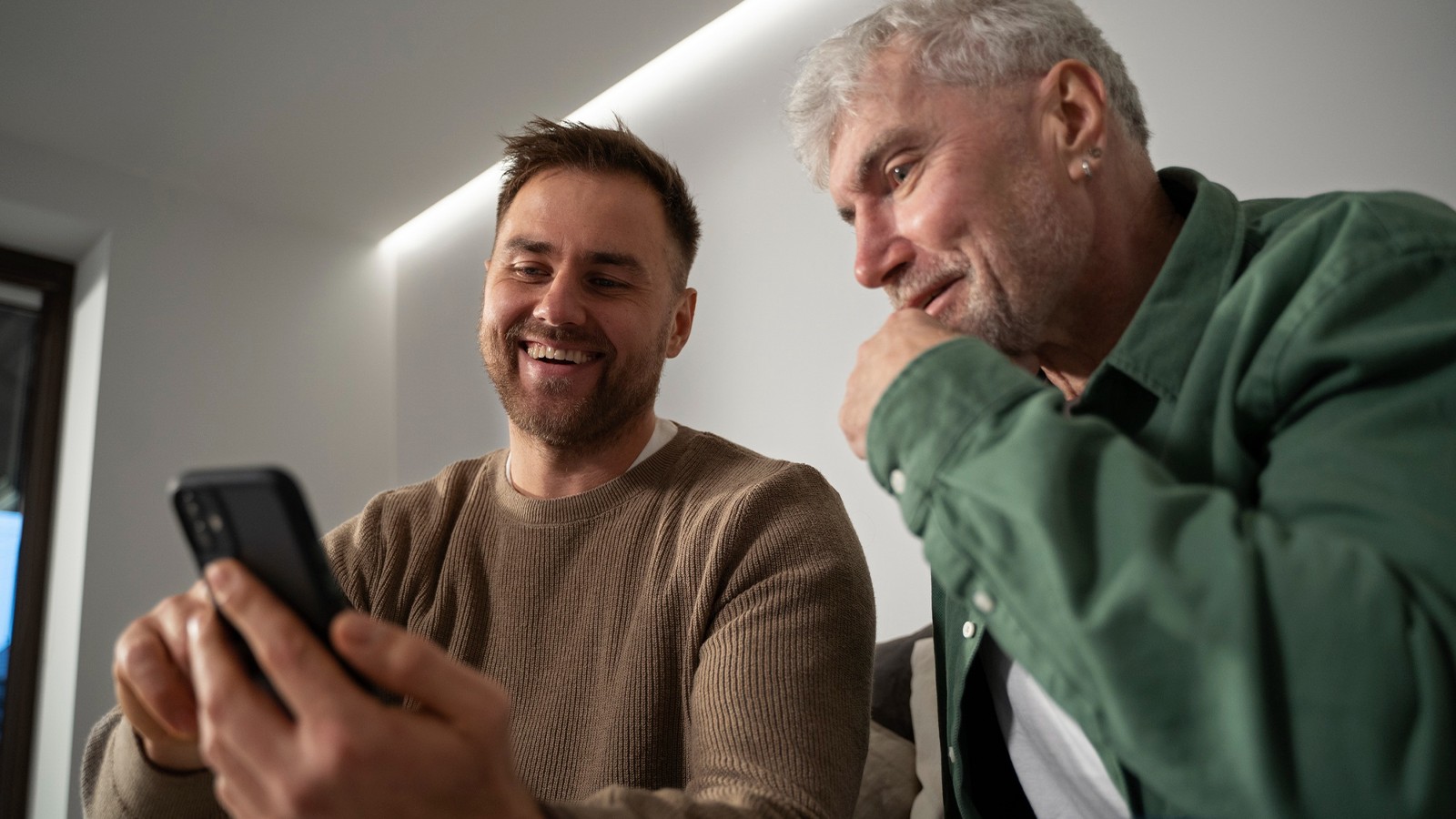 Como um modelo relacional híbrido apoiou a expansão da Alexandria no setor de energia