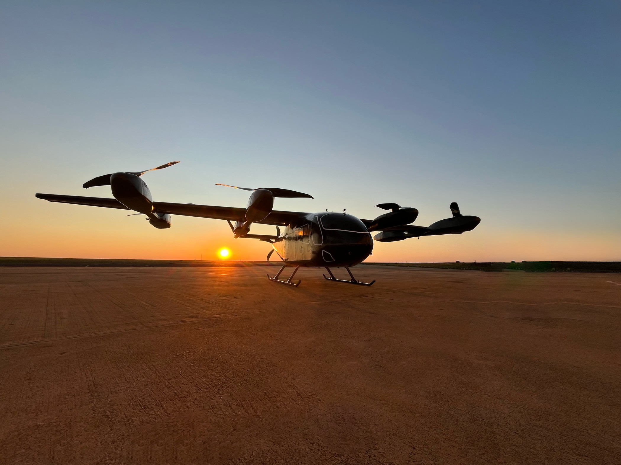 Carro voador da Embraer: Empresa projeta vender 30 mil aeronaves, transportar 3 bilhões de passageiros e ter lucro de US$ 280 bilhões até 2045