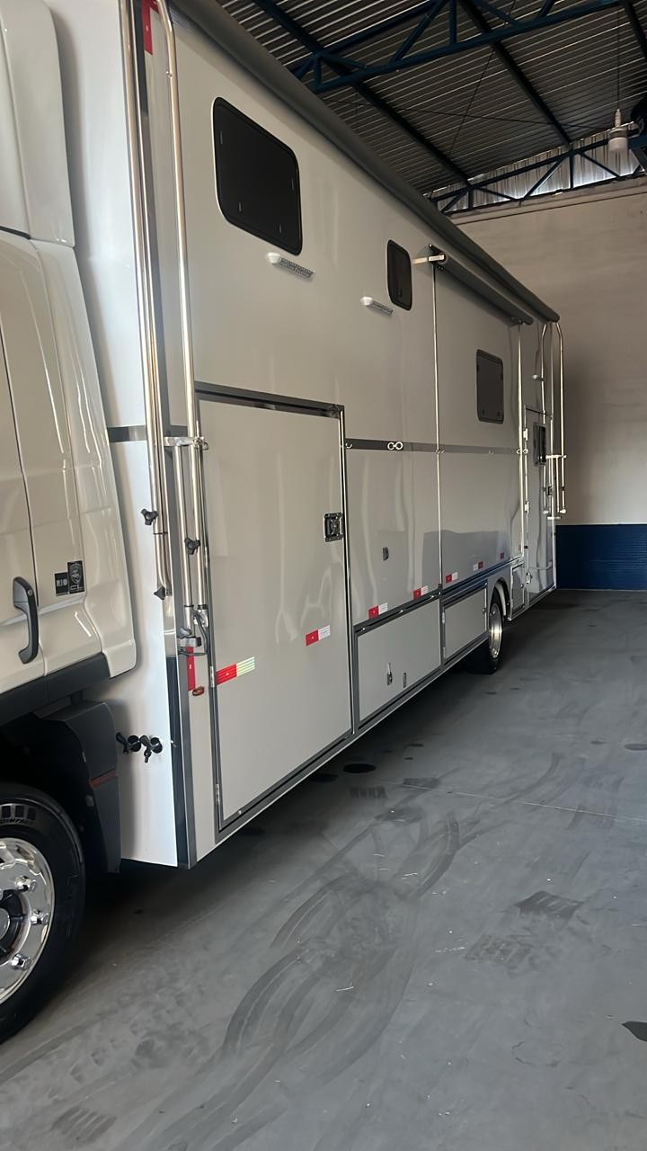 Motorhome avaliado em R$ 500 apreendido em Uberlândia— Foto: PF/Divulgação