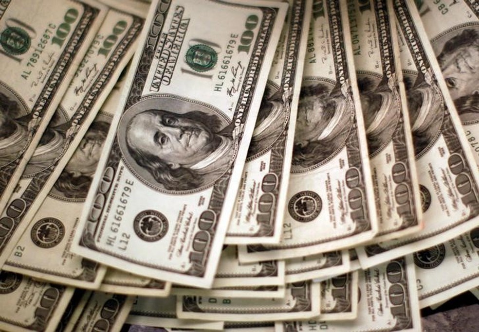 Foto de arquivo mostra notas de dólar em Westminster, Colorado — Foto: Reuters/Rick Wilking