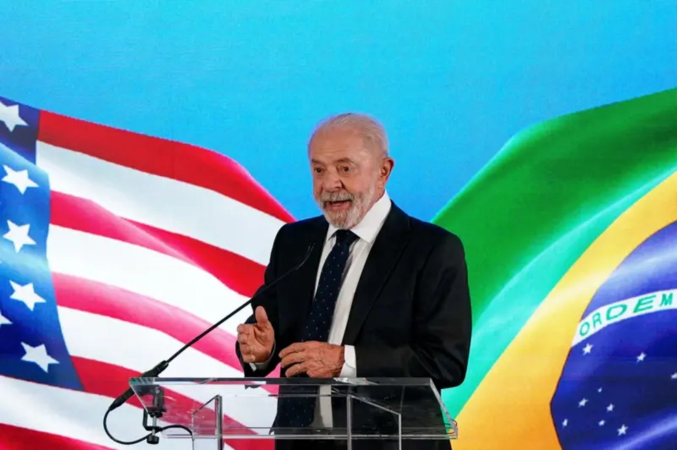 Vitória de Lula criaria "dor de cabeça no curto prazo" para Trump, segundo analistas. — Foto: Elizabeth Frantz/ Reuters via BBC