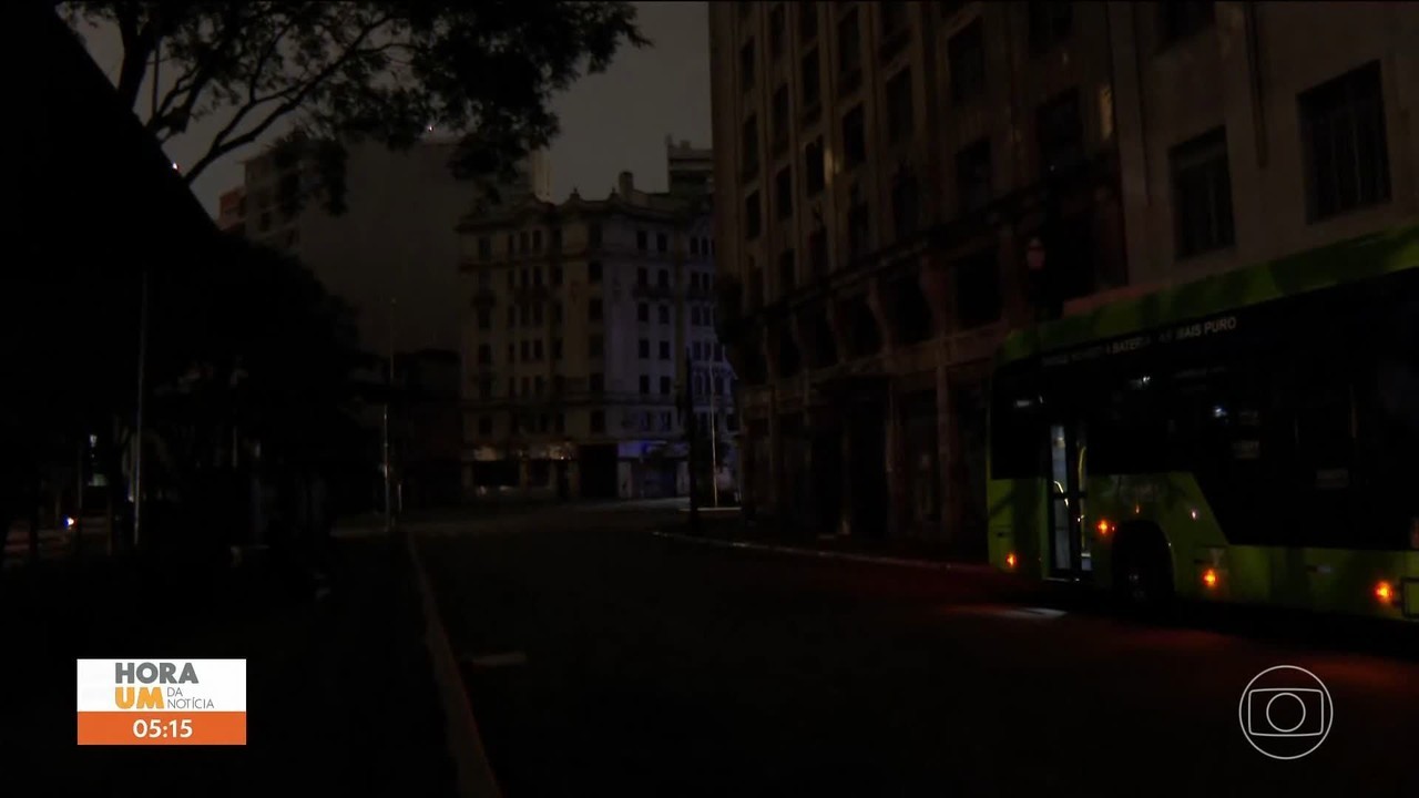 Moradores do Centro de São Paulo relatam apagão na madrugada
