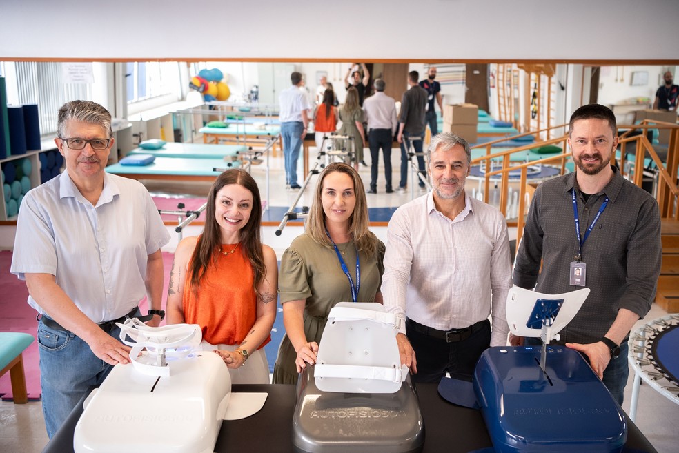 Equipe que desenvolveu projeto. — Foto: Bruno Zulian/UCS/Cedidas