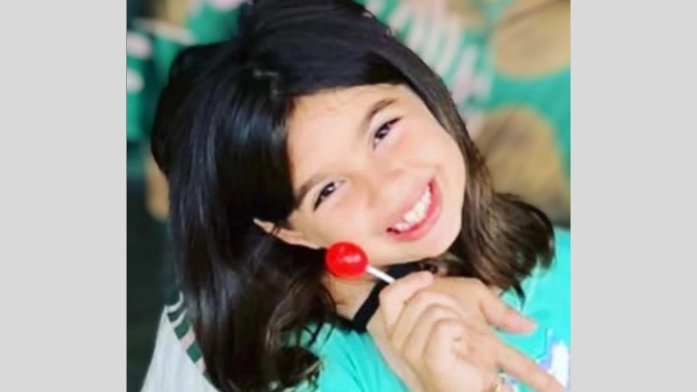 Filha de cantor da banda Pagunça morre após ser encontrada desacordada em piscina em Gravatá