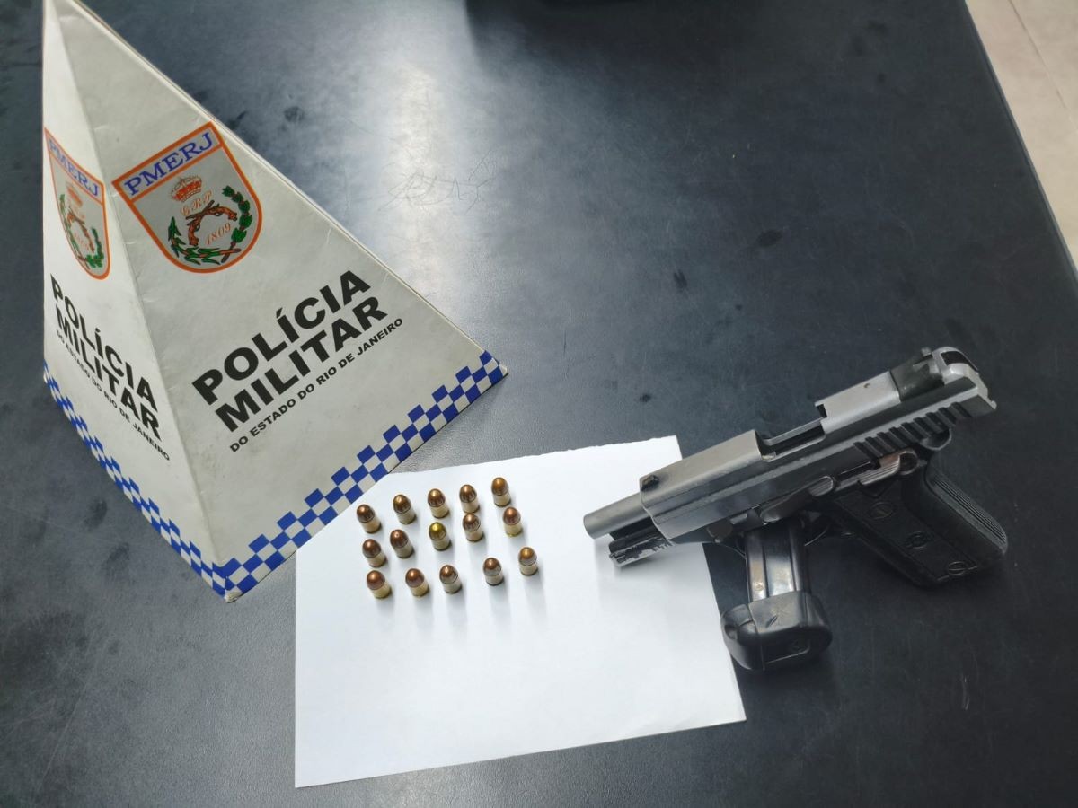 Jovem é preso por porte ilegal de arma em Resende