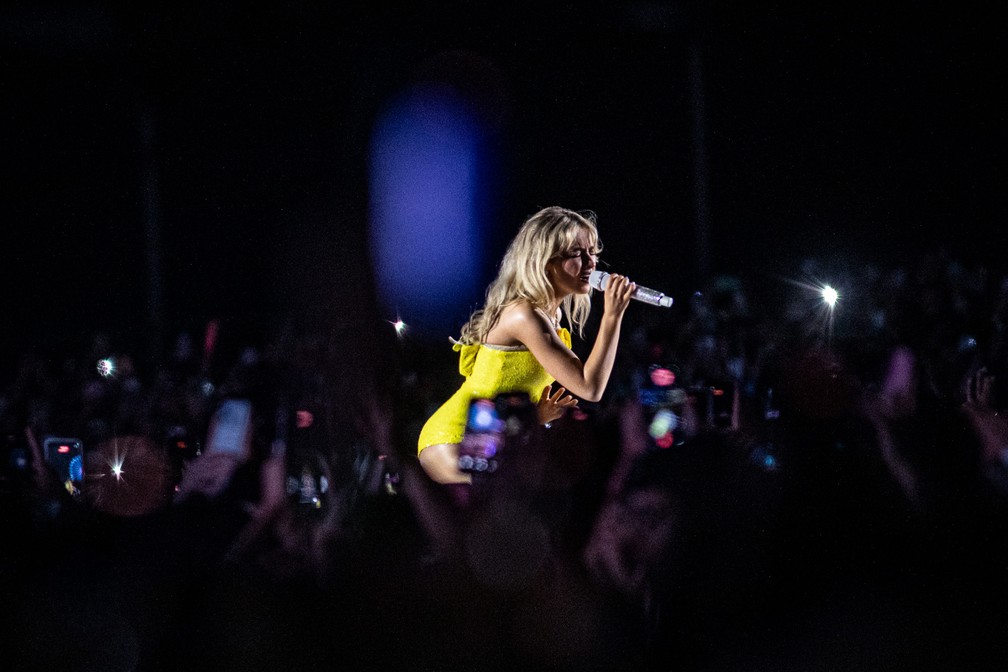 Sabrina Carpenter se apresenta como headliner no Lollapalooza 2026 — Foto: Fábio Tito/g1