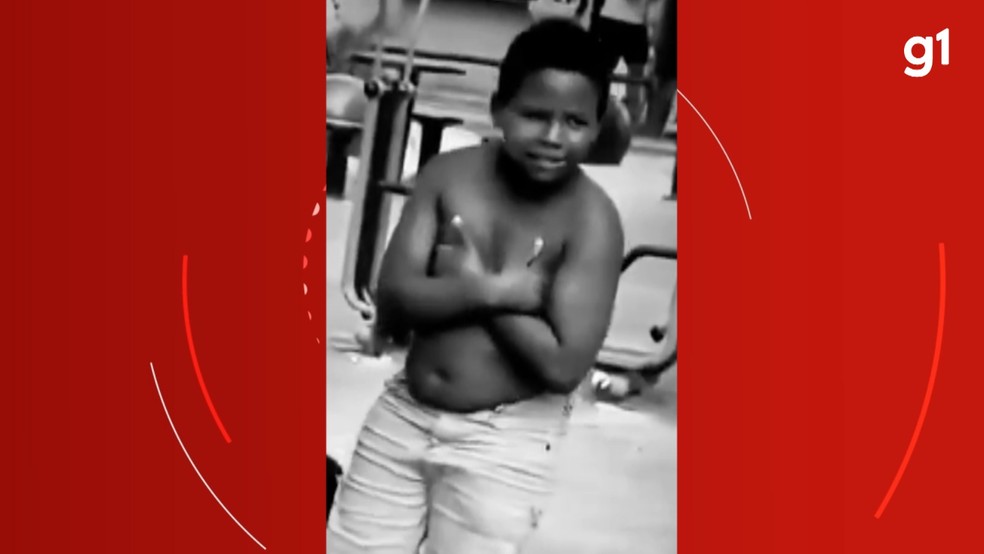 Crian&ccedil;a foi morta a tiros em bairro da Villa Can&aacute;ria &mdash; Foto: Redes sociais