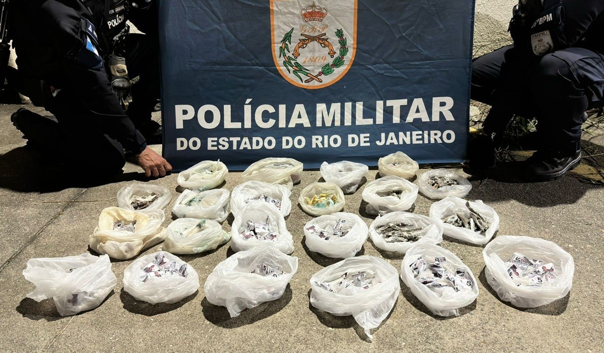 Homem é preso por tráfico de drogas após troca de tiros em Petrópolis