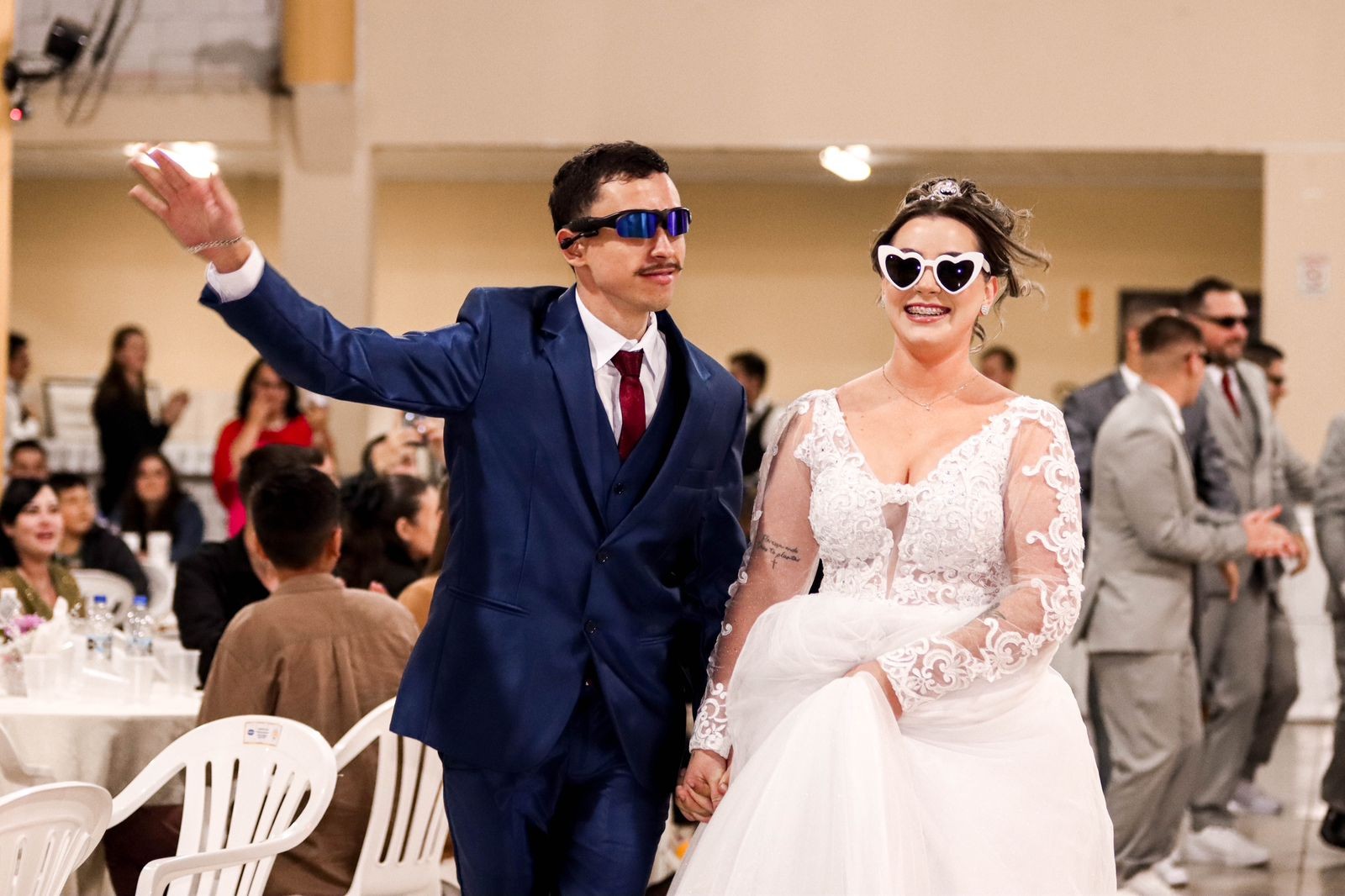 'Cerimônia seguiu linda e abençoada', diz noiva de jovem que desmaiou no próprio casamento em SC