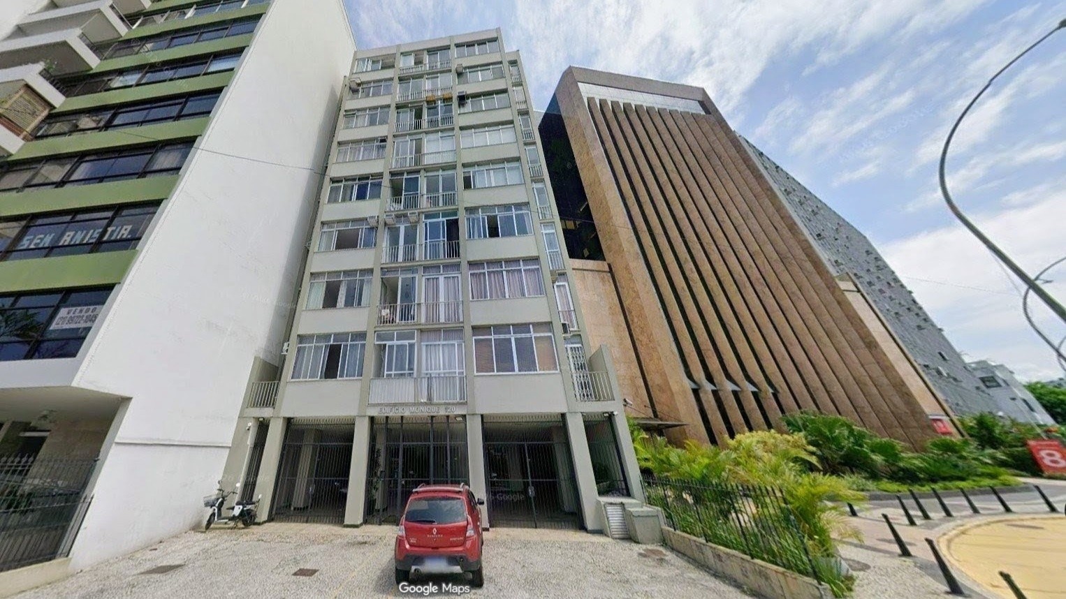 Apartamento de Eduardo Bolsonaro no Rio vai a leilão após ser retomado pela Caixa por dívida no financiamento