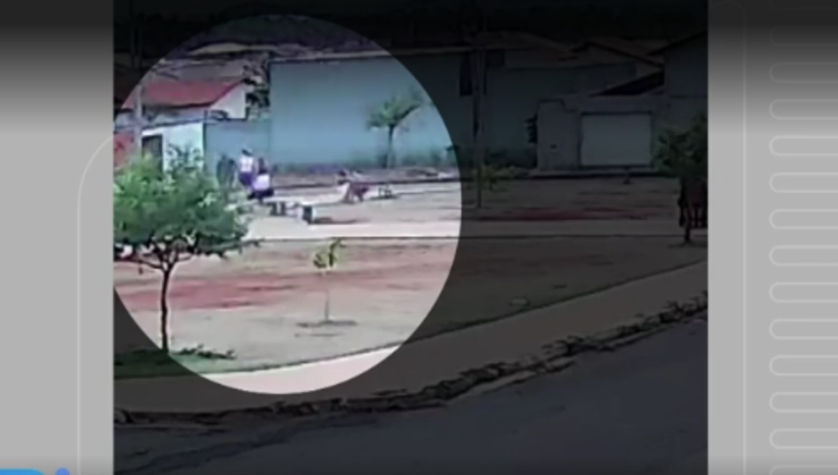 Cachorro morre após ser baleado por policial de folga em praça de Unaí
