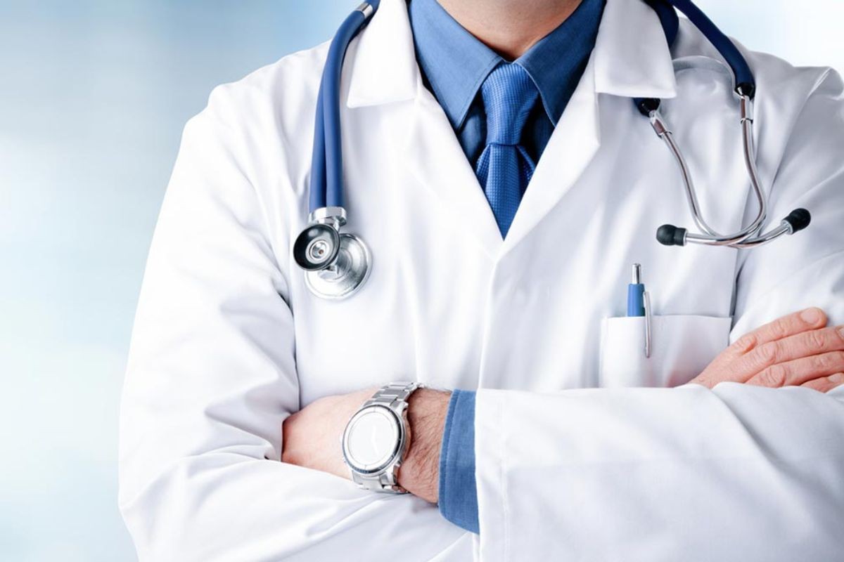 Sesau abre inscrição para 81 vagas para multiprofissionais da saúde com bolsas de até R$ 12 mil