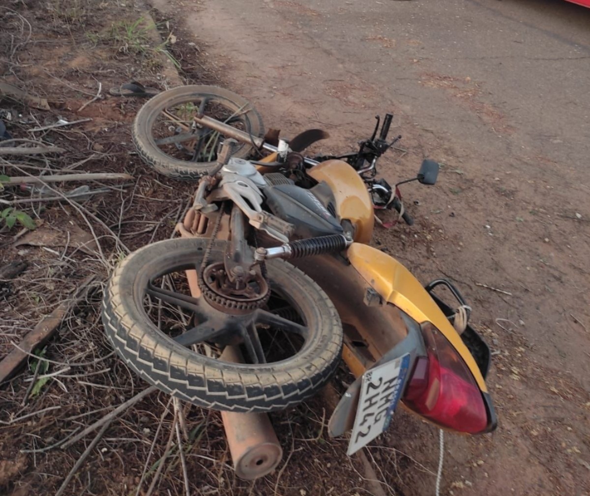 Motociclista morre após se envolver em acidente e bater contra árvore em MT