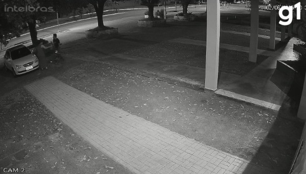 VÍDEO: criminoso com 9 passagens assalta mulher em carro em MT