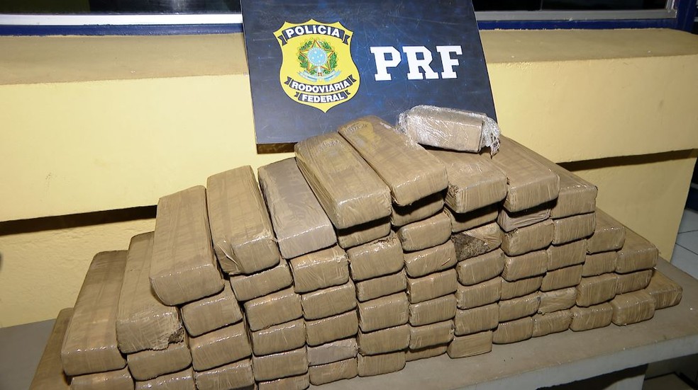 Droga apreendida — Foto: Polícia Rodoviária Federal/Divulgação