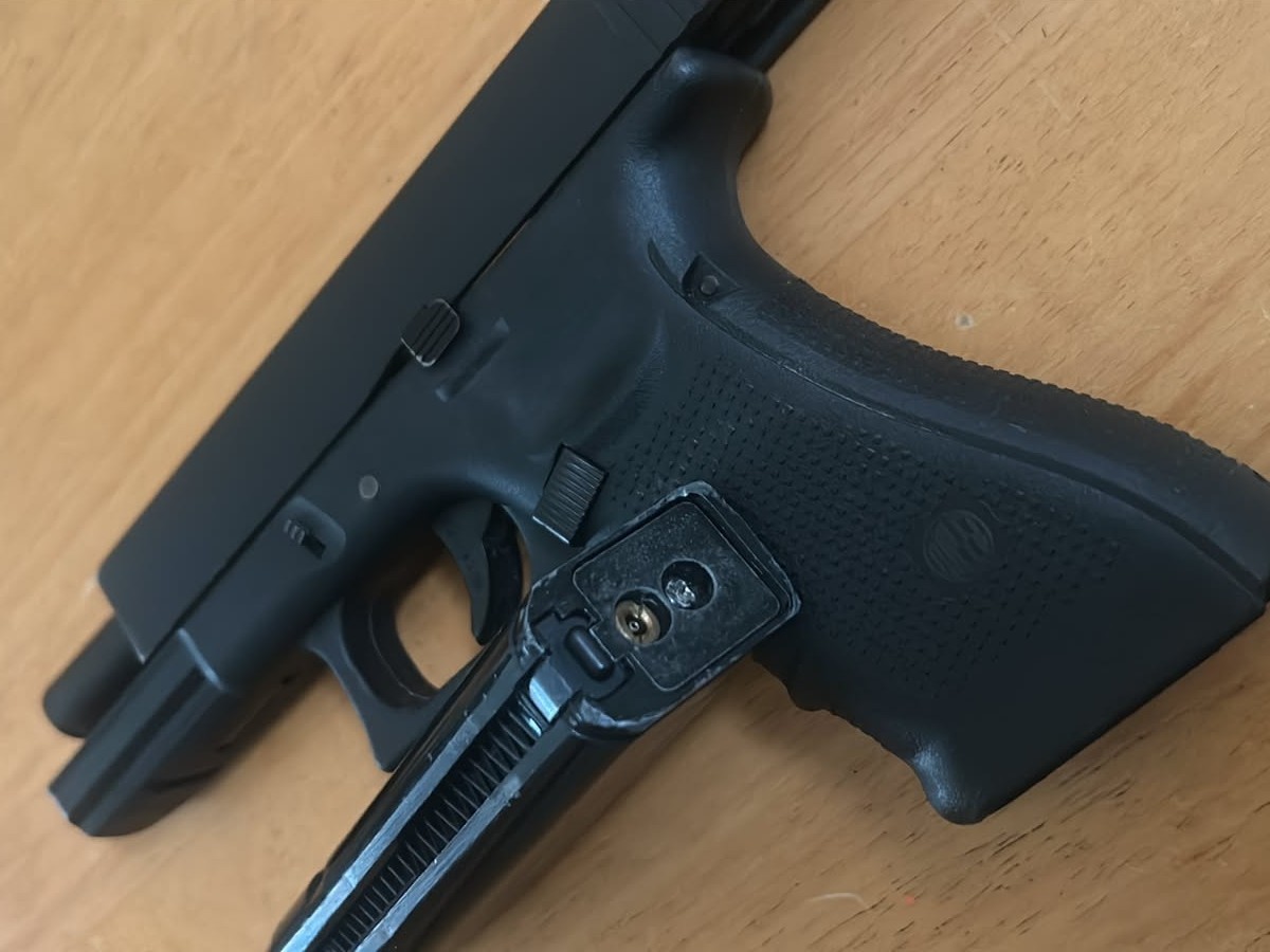Homem é conduzido à delegacia após ameaçar policial civil com réplica de arma em Piracicaba