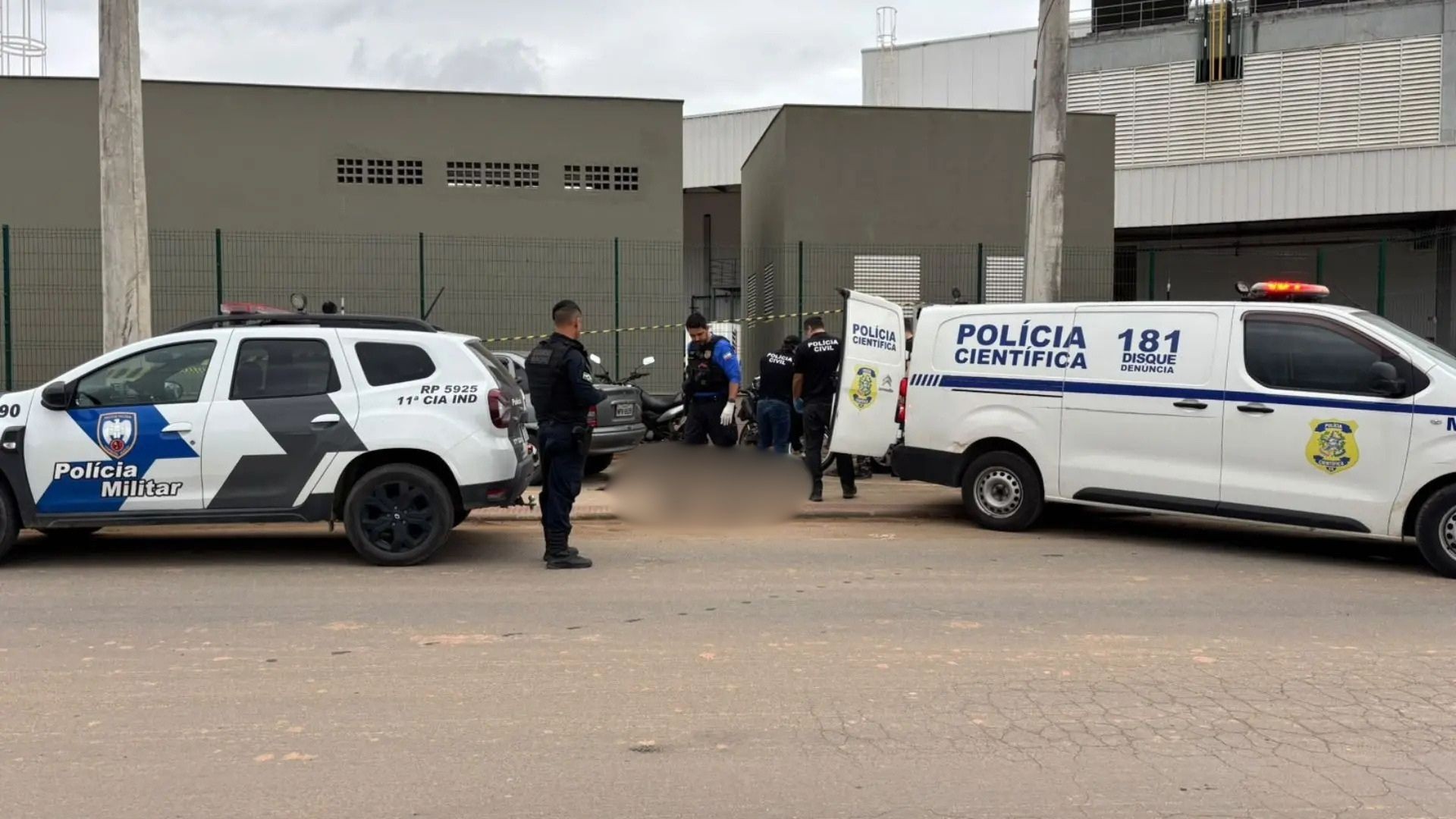 Detento é morto a tiros por encapuzados quando voltava do trabalho para presídio em Viana