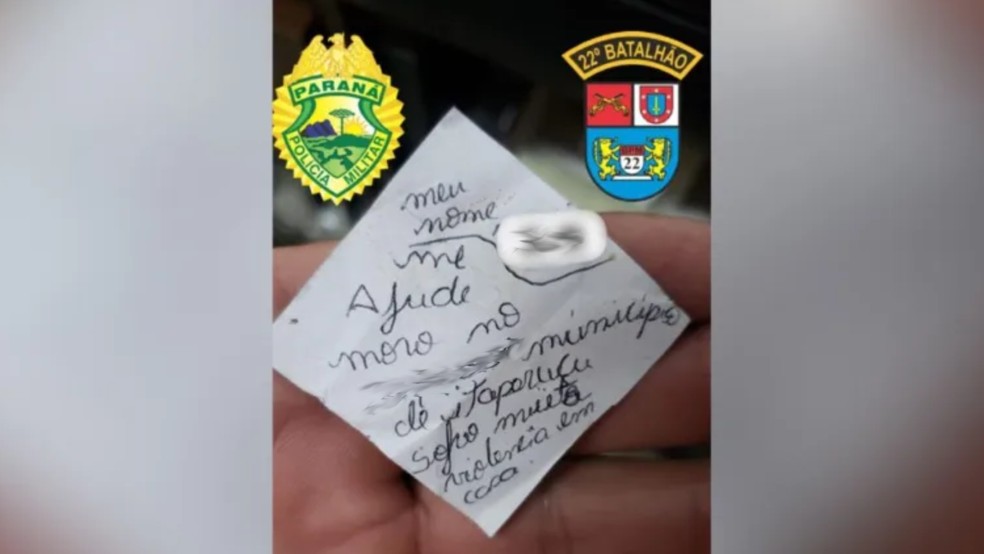 Mulher pediu socorro por meio de bilhete entregue em posto de combustíveis — Foto: PMPR