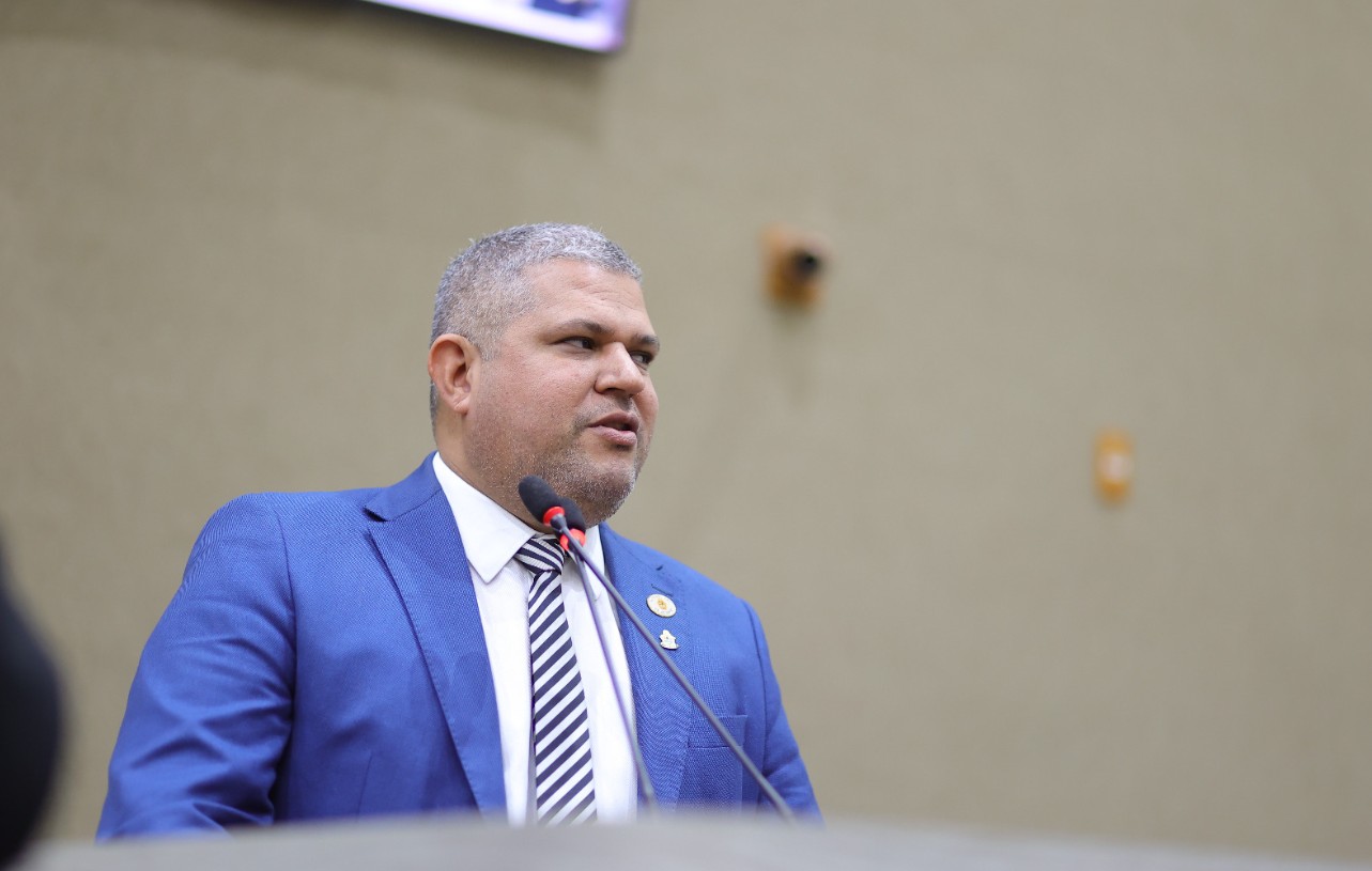 Vereador de Manaus Elan Alencar tem cassação de mandato mantida por fraude à cota de gênero